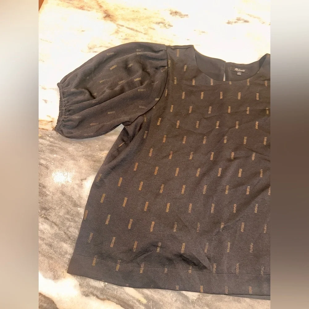 Madewell Size Large Women’s Black Puff Sleeve Gold Metallic‎ Accents Blouse